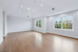 354 Beaufort Ave, Livingston, NJ 07039 - Photo 35