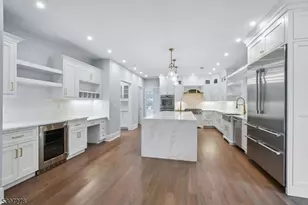 354 Beaufort Ave, Livingston, NJ 07039 - Photo 21