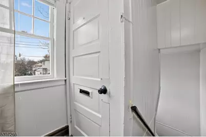 301 E 9th Ave, Roselle, NJ 07203 - Photo 7