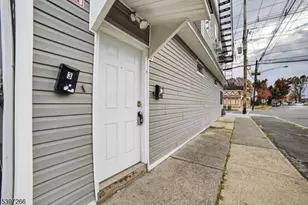 301 E 9th Ave, Roselle, NJ 07203 - Photo 3