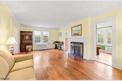 71 Georgian Ct, Hillside, NJ 07205 - Photo 5