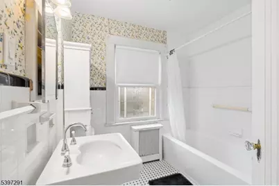 71 Georgian Ct, Hillside, NJ 07205 - Photo 23