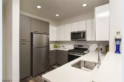 3 Ronson Rd, Woodbridge Township, NJ 08830 - Photo 7