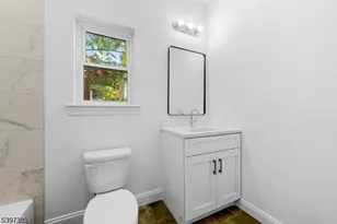 63 Oak St, East Orange, NJ 07018 - Photo 21