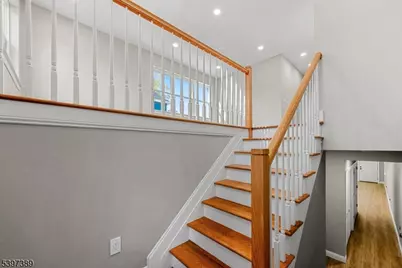 63 Oak St, East Orange, NJ 07018 - Photo 5