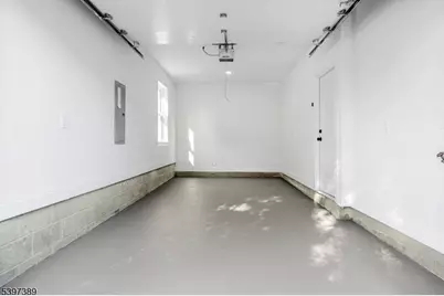 63 Oak St, East Orange, NJ 07018 - Photo 25