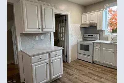 52 Mill Rd-1st Flr, Morris Township, NJ 07950 - Photo 5