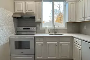 52 Mill Rd-1st Flr, Morris Township, NJ 07950 - Photo 3