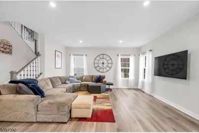 16 Esposito Ln, Roxbury Township, NJ 07850 - Photo 7