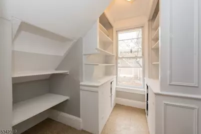 122 Milligan Pl, South Orange, NJ 07079 - Photo 7