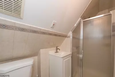 122 Milligan Pl, South Orange, NJ 07079 - Photo 37