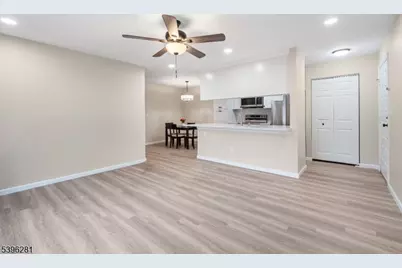 41 Bolton Ct, Franklin Township, NJ 08873 - Photo 3