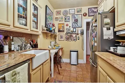 63 Sherman Pl #E 1, Jersey City, NJ 07307 - Photo 9