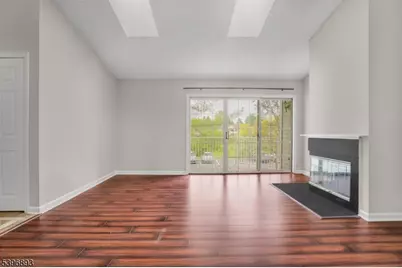 37 Chelsea Court, Franklin Township, NJ 08823 - Photo 5