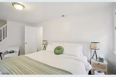 875 Salem Rd, Union Township, NJ 07083 - Photo 21