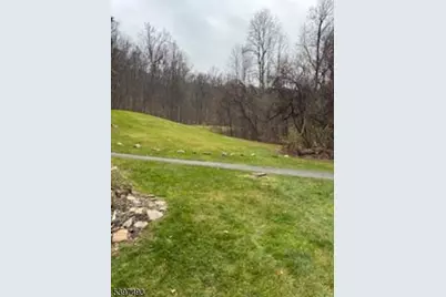 9 Augusta Dr #7, Vernon, NJ 07462 - Photo 5