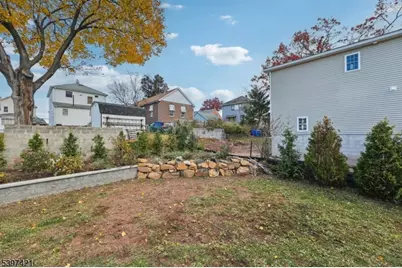 19 Beekman St, Manville, NJ 08835 - Photo 27