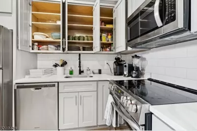 104 Fleming Ave #201, Newark, NJ 07105 - Photo 27