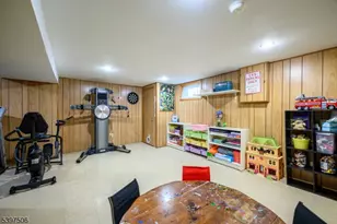 920 Robin Rd, Hillsborough Township, NJ 08844 - Photo 13