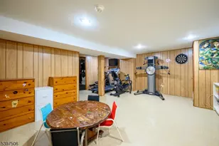 920 Robin Rd, Hillsborough Township, NJ 08844 - Photo 11