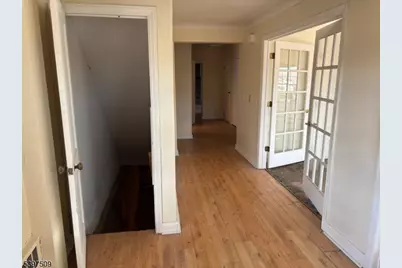 10 Brooks Blvd, Manville, NJ 08835 - Photo 19