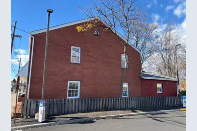 10 Brooks Blvd, Manville, NJ 08835 - Photo 3