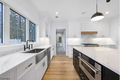 48 Grant Ave, East Hanover Township, NJ 07936 - Photo 9