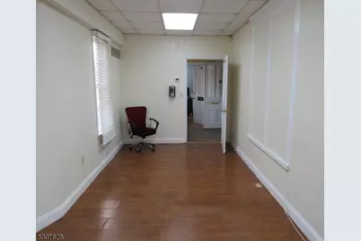 623 Georges Rd 1B, North Brunswick Township, NJ 08902 - Photo 3