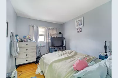 221 Chincopee Ave, Hopatcong, NJ 07843 - Photo 9