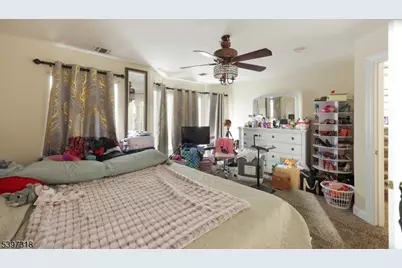 1427 Barnhardt Ln, Rahway, NJ 07065 - Photo 21