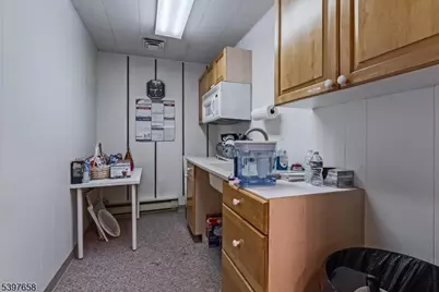 104 Ridgedale Ave, Hanover Township, NJ 07927 - Photo 35