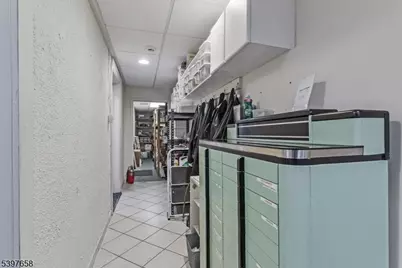 104 Ridgedale Ave, Hanover Township, NJ 07927 - Photo 25