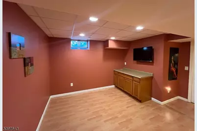 79 Rhyan Dr, Parsippany, NJ 07054 - Photo 19