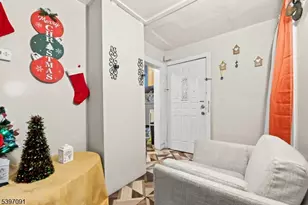 436 Ellison St, Paterson, NJ 07501 - Photo 29