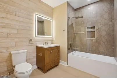 106 Montgomery St, Bloomfield Twp., NJ 07003 - Photo 15