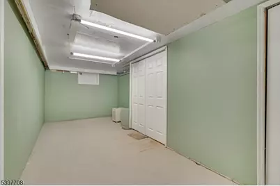 30 Brant Ave, Clark Township, NJ 07066 - Photo 23