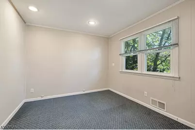 30 Brant Ave, Clark Township, NJ 07066 - Photo 15