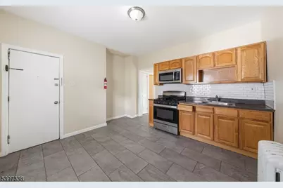 50 Unity Ave, Newark, NJ 07106 - Photo 13