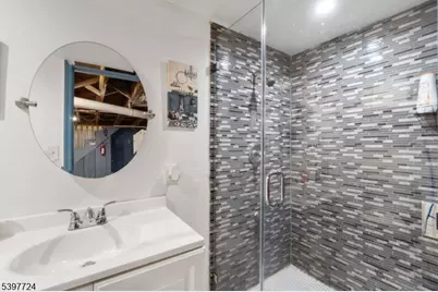 21 Leslie St, Newark, NJ 07108 - Photo 23