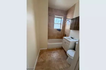 120 Bragaw Ave #3, Newark, NJ 07112 - Photo 13