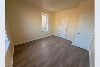 120 Bragaw Ave #3, Newark, NJ 07112 - Photo 5