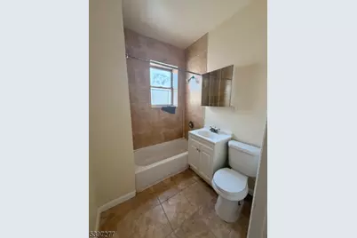 120 Bragaw Ave #3, Newark, NJ 07112 - Photo 11