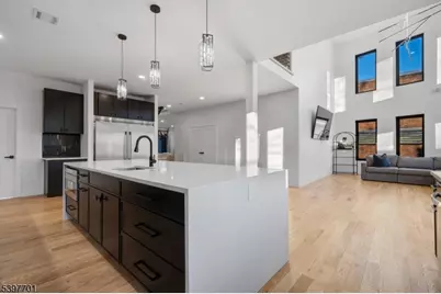 33 Randolph Pl, Newark, NJ 07108 - Photo 11