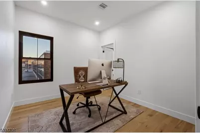 33 Randolph Pl, Newark, NJ 07108 - Photo 19