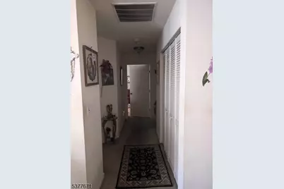 870 Honeybrook Cir, Lopatcong Township, NJ 08886 - Photo 11