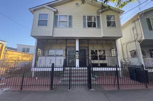 286 Bergen St, Newark, NJ 07103 - Photo 1