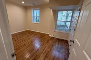 208 Walnut St, Newark, NJ 07105 - Photo 7
