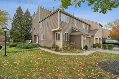 47 Cambridge Ct, Madison, NJ 07940 - Photo 1