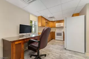 324 Tunnel Rd, Bethlehem Township, NJ 08802 - Photo 13