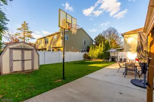 106 W Gibbons St, Linden, NJ 07036 - Photo 29